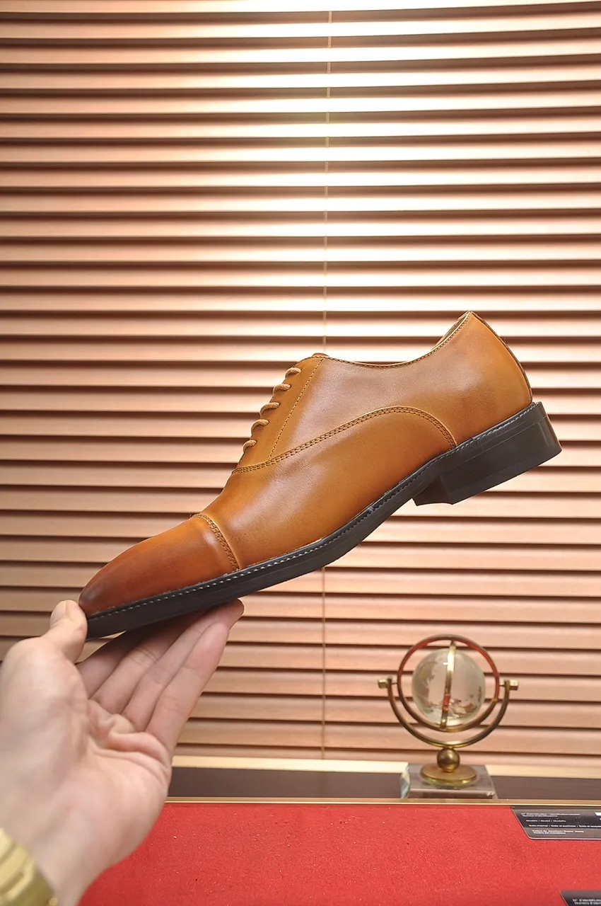 Men's shoes💰500💶Italy's top luxury men's shoe giant (GUCCI) (Gucci) (full cowhide lining) new arrival🍃Original European style🔰 Pleasant to the eye😍In order to make the shoes more durable and non-deformable🌀The production continues to follow traditional methods but there is still no lack of innovation💪Choose original sheepskin for the leather♻️ Smooth and natural And extra bright ⭐Made of imported cowhide, the first choice of rich people 38-45 (45 customized)